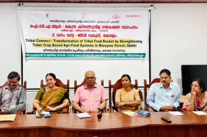 FARMERS TRAINING AND VISIT TO CHINESE POTATO WEEKLY MARKET